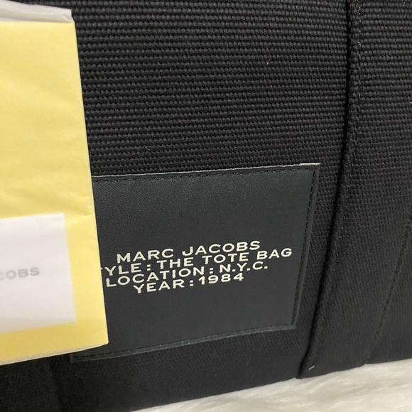 NWT Marc Jacobs The Tote Medium - Picture 4 of 10